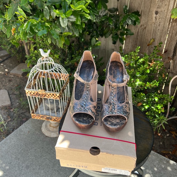 bed stu size 9